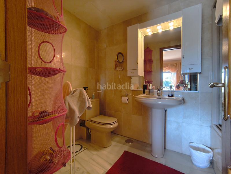 Foto 4085a2d0-dd20-44e2-a8d5-f2016c004117. Casa a schiera con camino riscaldamento parcheggio piscina in Benalmádena