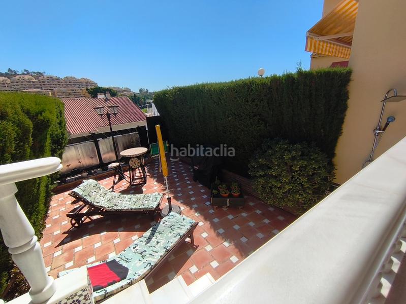 Foto fff354e5-00b7-4759-8511-cb501ddb18b5. Casa a schiera con camino riscaldamento parcheggio piscina in Benalmádena
