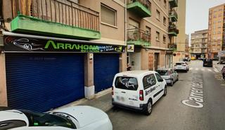 Local Comercial a Carrer de juan valera 37. Local en venta muy bien situado , aseo, despacho ,