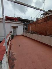 Casa adossada  Carrer de mauberme. Junto a la avenida matadepera
