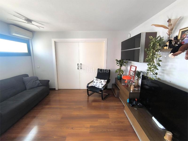Foto b6033fc6-1edc-45a0-a09c-1b4cb258796b. Appartamento con riscaldamento parcheggio in Can Tiana Ripollet