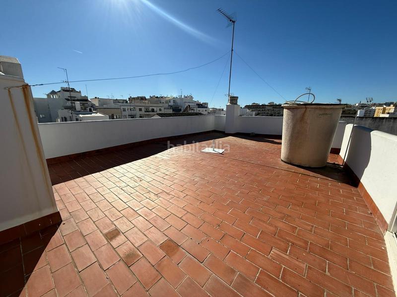 Foto d4b055b6-582c-4efa-bd2d-30ee43b76c9c. Apartament a Centro Estepona