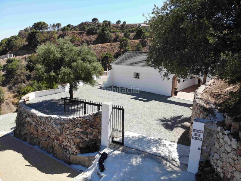 Foto 4323d959-b131-45ba-a1bf-678d5cf64159. Masia amb piscina a altos de Estepona Estepona