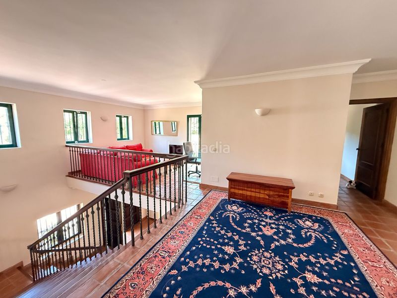 Foto e0295b61-6171-48f9-8d78-f28ad23203ec. Casa amb calefacció aparcament piscina a Sotogrande alto Sotogrande
