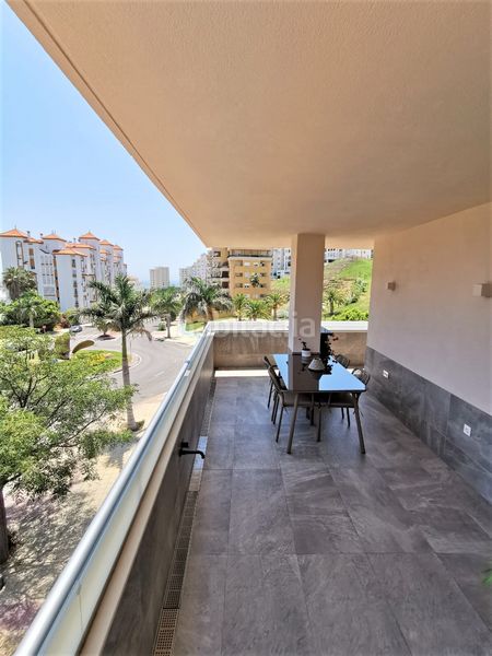 Foto 03b9a20a-72cc-4872-a5a9-840b56a260e9. Apartament amb aparcament piscina a puerto de Estepona Estepona