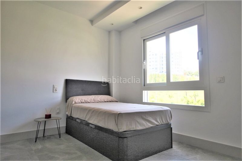 Foto 2cdeafb7-b7f8-4868-bf5e-e9ed2677e313. Apartament amb aparcament piscina a puerto de Estepona Estepona