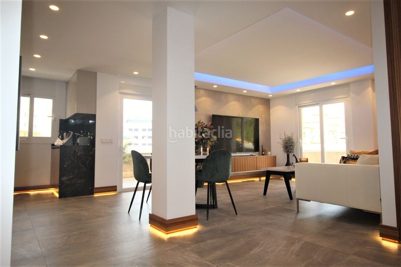 Foto 9303a7e5-a1ae-485e-8fd0-a503bb88634a. Apartament amb aparcament piscina a puerto de Estepona Estepona