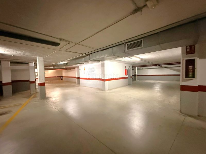Foto 31695e66-e6ef-46f7-83a3-4d5abbd89815. Apartament amb aparcament piscina a puerto de Estepona Estepona