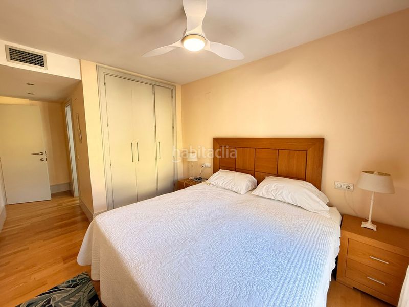 Foto a80c054d-66bf-4948-99be-0e79a3337379. Apartament amb aparcament piscina a puerto de Estepona Estepona