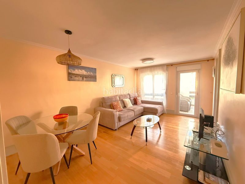 Foto d51910fc-6435-42be-ba3e-9de7456b5b62. Apartament amb aparcament piscina a puerto de Estepona Estepona