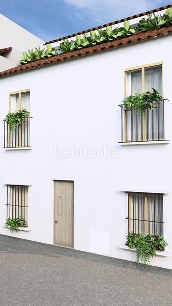 Foto 9d0685b2-e80b-416c-bcbf-6c443323b9fe. Casa adossada amb calefacció a Centro Estepona