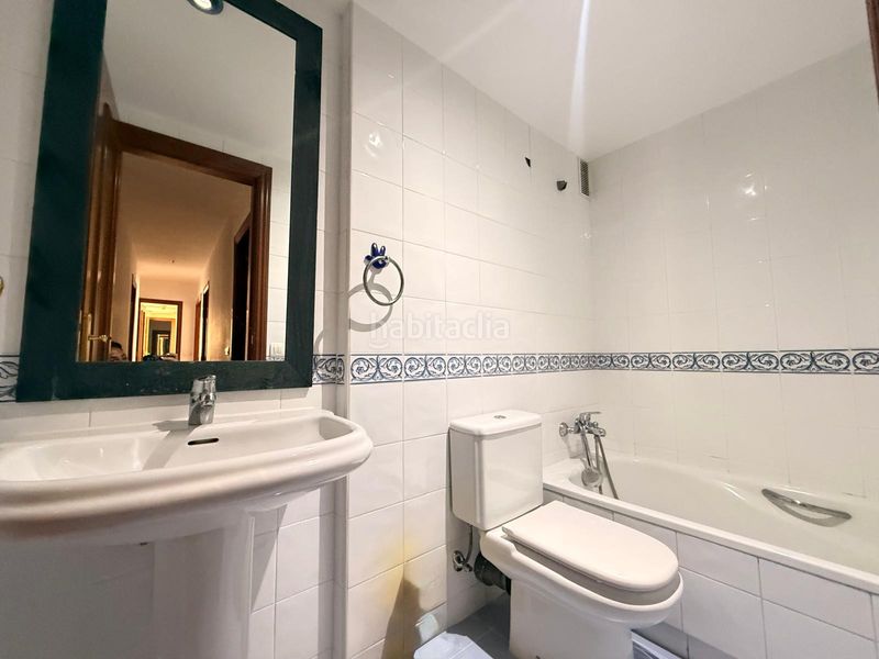 Foto 05c2a95b-23e5-467f-9e85-473514f91a63. Apartament amb aparcament piscina a Centro Estepona