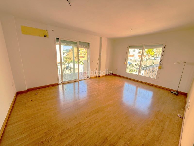 Foto 7ba9bd36-b494-4b22-8b10-10bb75283f79. Apartament amb aparcament piscina a Centro Estepona