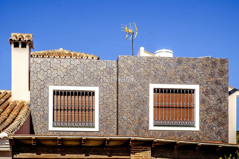 Foto f4f7bd18-adfc-4b20-a302-705c65b1dc69. Casa a altos de Estepona Estepona