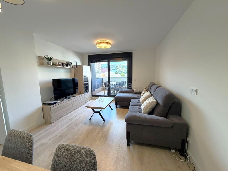 Foto e3f9b461-918d-4b93-a6c8-b37092271ea4. Apartament amb aparcament piscina a Centro Estepona