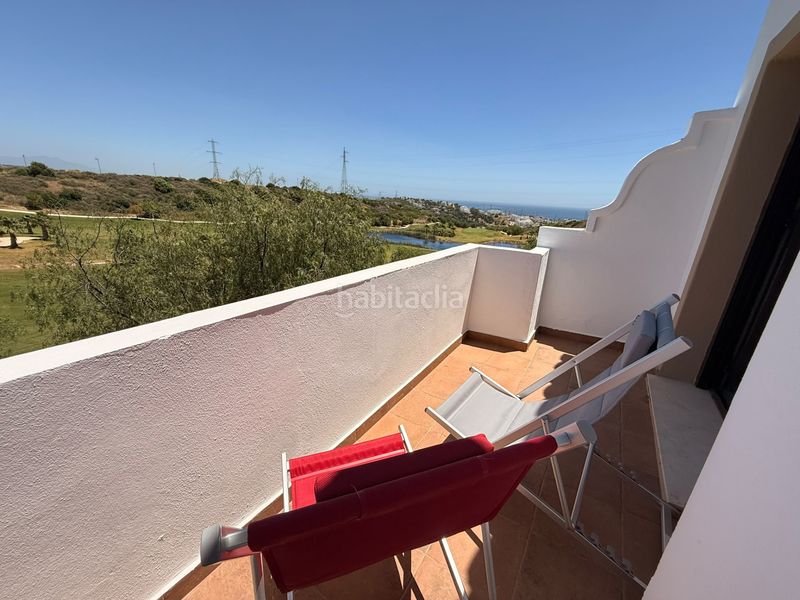 Foto 1175569e-3fb2-4850-909b-29e65a28f1c2. Casa adossada amb aparcament piscina a Guadalobón Estepona
