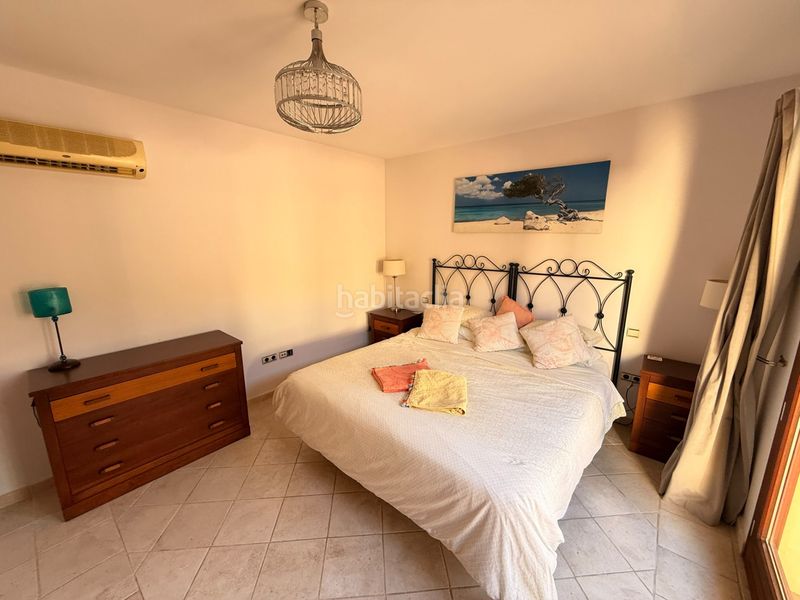 Foto 7e17ea5c-09fa-490c-9304-b67888592888. Casa amb aparcament piscina a Las Lomas Estepona