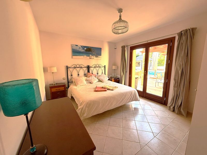 Foto a98a5eef-0d83-484c-a29c-849882f4e2e1. Casa amb aparcament piscina a Las Lomas Estepona