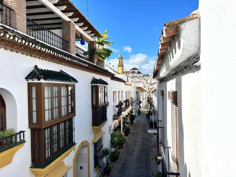 Foto 43fd53f6-d8e3-49cc-82b2-86bee5a0333d. Casa completamente reformada, casa de pueblo con gran encanto Centro en Estepona