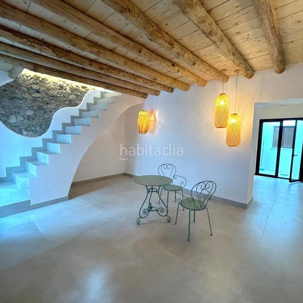 Foto ba5ec2d4-d949-4bda-9e7e-57330cd1c96b. Casa completamente reformada, casa de pueblo con gran encanto Centro en Estepona