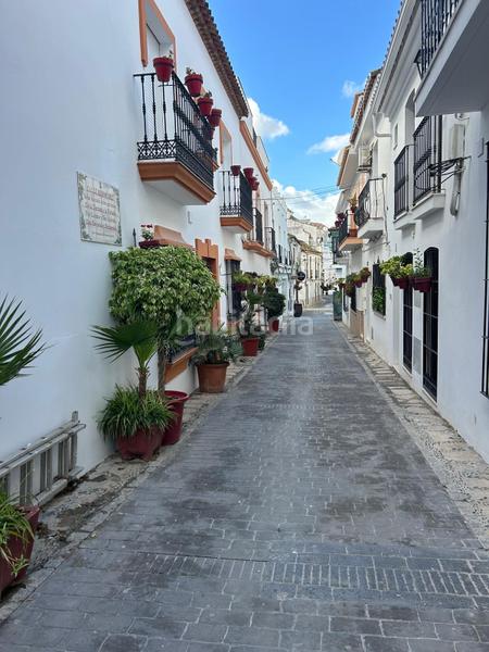 Foto e9adb974-50fa-4c60-b0ba-96c18c1ca9c7. Casa completamente reformada, casa de pueblo con gran encanto Centro en Estepona