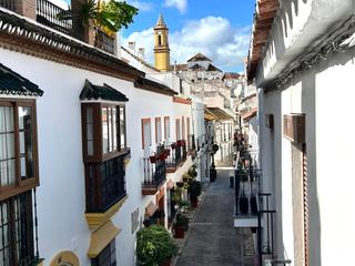 Casa en Centro. Completamente reformada, casa de pueblo con gran encanto en este
