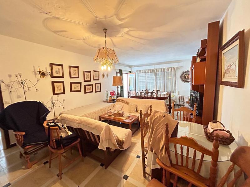 Foto 08beae08-a96e-4380-b238-fedc227a8824. Apartament amb aparcament piscina a puerto de Estepona Estepona