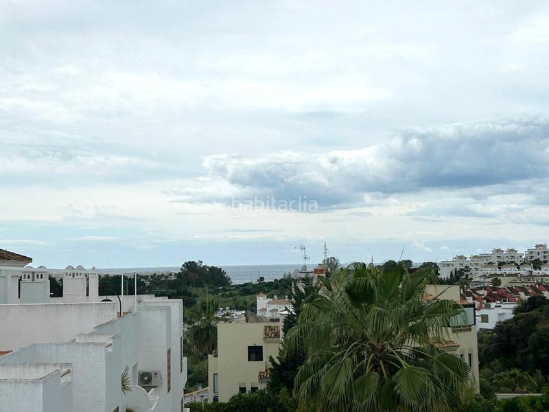 Foto 0aea505b-f0fd-4499-999b-705e3870c239. Ático estupendo ático dúplex con grandes terrazas soleadas en la zona de selwo, . en Estepona