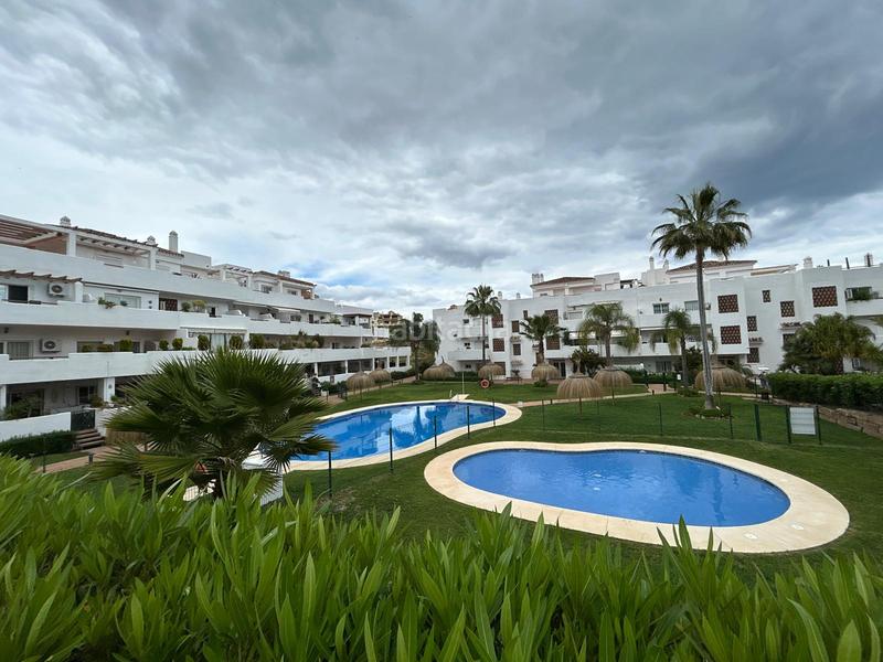 Foto 31247b5c-49d1-4fb3-a29a-c90737922f59. Ático estupendo ático dúplex con grandes terrazas soleadas en la zona de selwo, . en Estepona