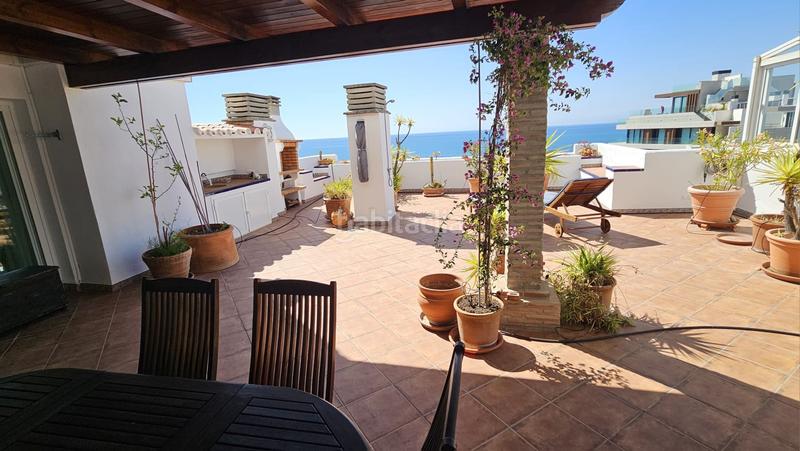 Foto 174e81af-9c10-40d9-add8-7daee802adbc. Apartamento pisazo con terraza enorme y vistas al mar en Estepona