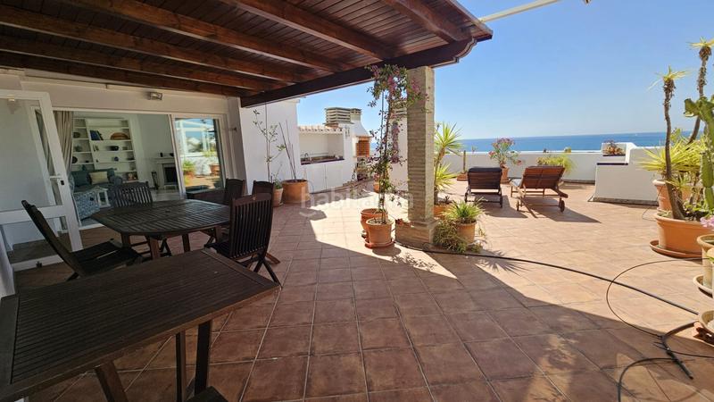 Foto 2ccd3ea5-4347-4fb8-81b5-d1f6c0c3fc59. Apartamento pisazo con terraza enorme y vistas al mar en Estepona