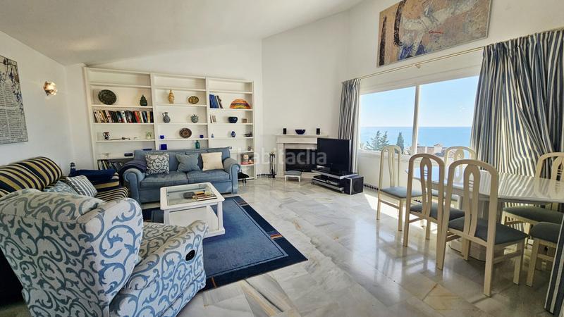 Foto 78f421ab-0d08-49ac-b09c-4f2b974eccad. Apartamento pisazo con terraza enorme y vistas al mar en Estepona