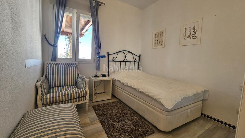 Foto c1d77572-bf16-41f2-9fd1-b7ccfea327dc. Apartamento pisazo con terraza enorme y vistas al mar en Estepona