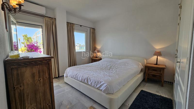 Foto f9469c4d-7ef4-4f76-93d6-d73265b513b9. Apartamento pisazo con terraza enorme y vistas al mar en Estepona