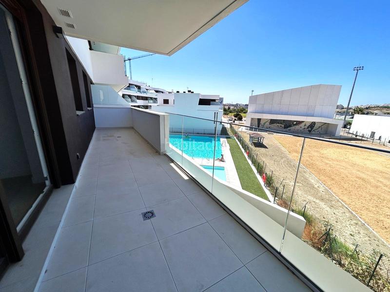 Foto 7c2b5ed9-996f-4048-88f8-a6fbfec55360. Appartement mit parking pool in Centro Estepona