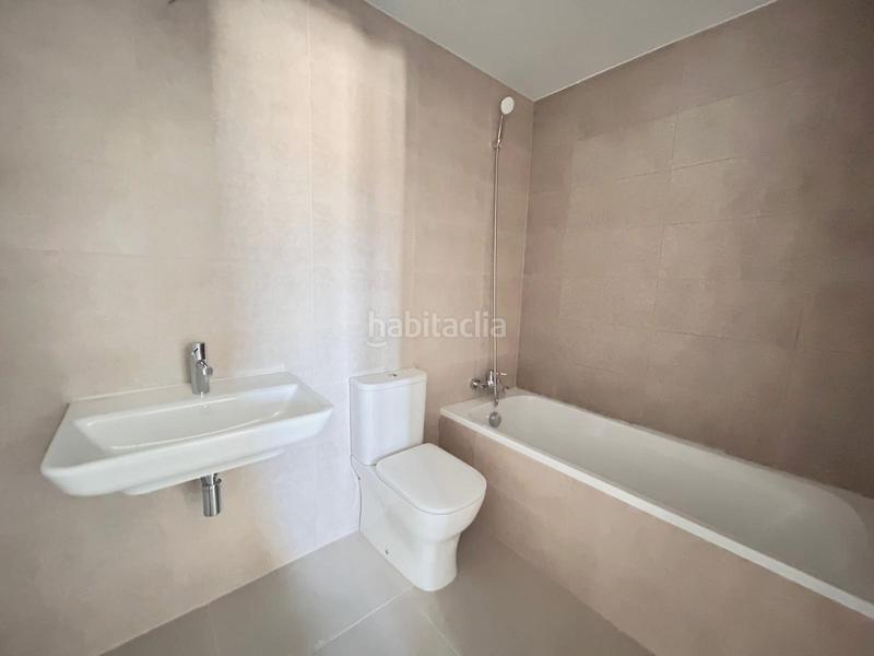 Foto ce452529-27e6-45c8-8a5e-5437b2dc67f8. Appartement mit parking pool in Centro Estepona