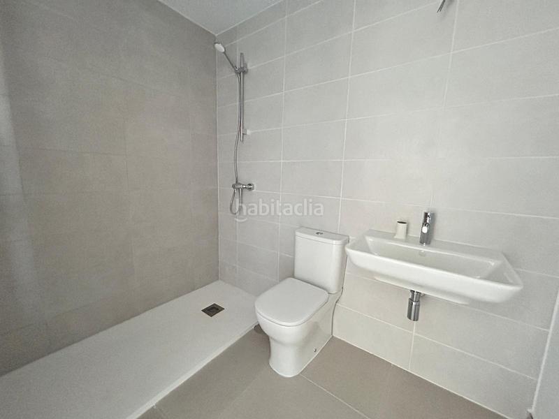 Foto fbba8b0b-e7c1-492f-9084-4a3b5060e671. Appartement mit parking pool in Centro Estepona