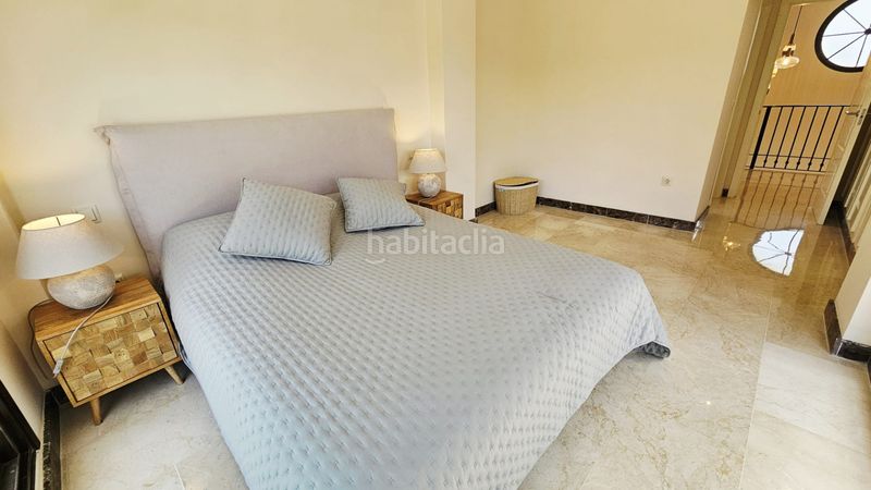 Foto 139cee1f-6022-4f02-b8b5-f50eb7a0d6b8. Casa amb calefacció aparcament piscina a Guadalobón Estepona