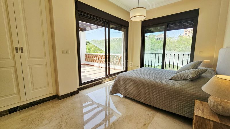 Foto 47fa5358-751a-46b0-8646-657d6e74cebe. Casa amb calefacció aparcament piscina a Guadalobón Estepona
