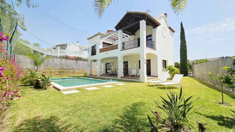 Foto 89914916-f3f5-40fc-a333-f478aa0e756c. Casa amb calefacció aparcament piscina a Guadalobón Estepona