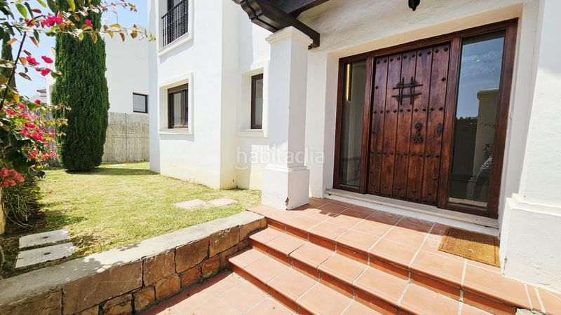 Foto c91a66fe-1d5d-455e-8906-9f5d59c57488. Casa amb calefacció aparcament piscina a Guadalobón Estepona