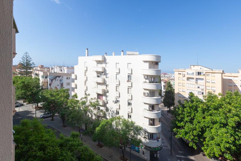 Foto 6d8816db-b767-4706-9492-761bac6bce79. Apartamento piso a la venta en avda. andalucia, . en Estepona