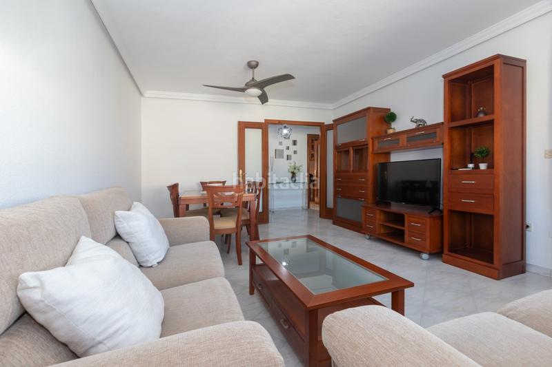 Foto 7e11e39e-a5f9-47e5-a22e-e5953896a484. Apartamento piso a la venta en avda. andalucia, . en Estepona