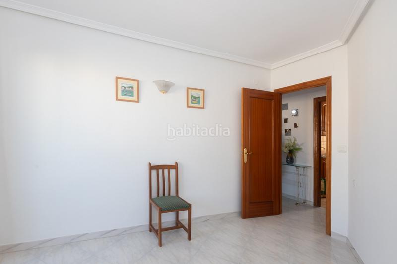 Foto 9a91be3f-f562-4fd5-8e86-63ec04c4f693. Apartamento piso a la venta en avda. andalucia, . en Estepona