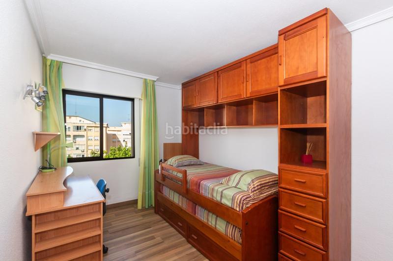 Foto ec77685d-f571-46f1-b16c-bbdefbadba2a. Apartamento piso a la venta en avda. andalucia, . en Estepona