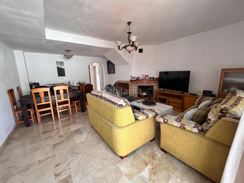 Foto 14edf1aa-92db-4230-9f5a-9f7b3ff89616. Casa adosada estupenda adosada pueblo con gran potencial en Estepona