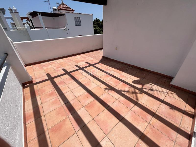 Foto 41abf1dc-444c-44b6-b74b-3d729264d06a. Casa adosada estupenda adosada pueblo con gran potencial en Estepona