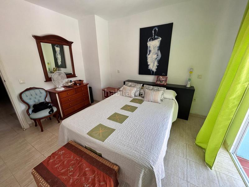 Foto 5aae2c23-ba67-425b-8637-1dfee76587ef. Casa adosada estupenda adosada pueblo con gran potencial en Estepona