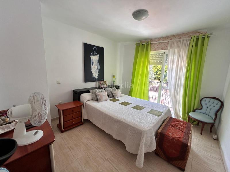 Foto d5b417bf-a96e-49b1-8155-f189d1586924. Casa adosada estupenda adosada pueblo con gran potencial en Estepona