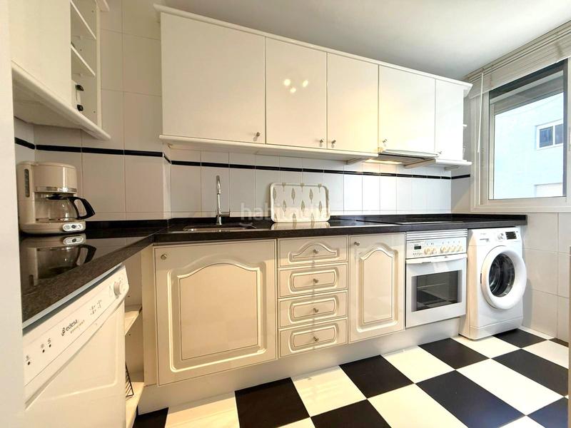 Foto c58ba455-cbcf-4fa4-bf7f-dcccf15d9c89. Location appartement dans Centro Estepona